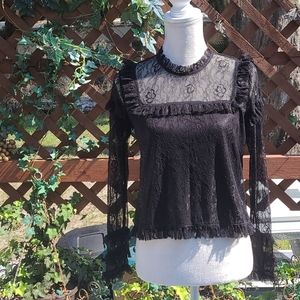 Size medium black lace top from forever 21